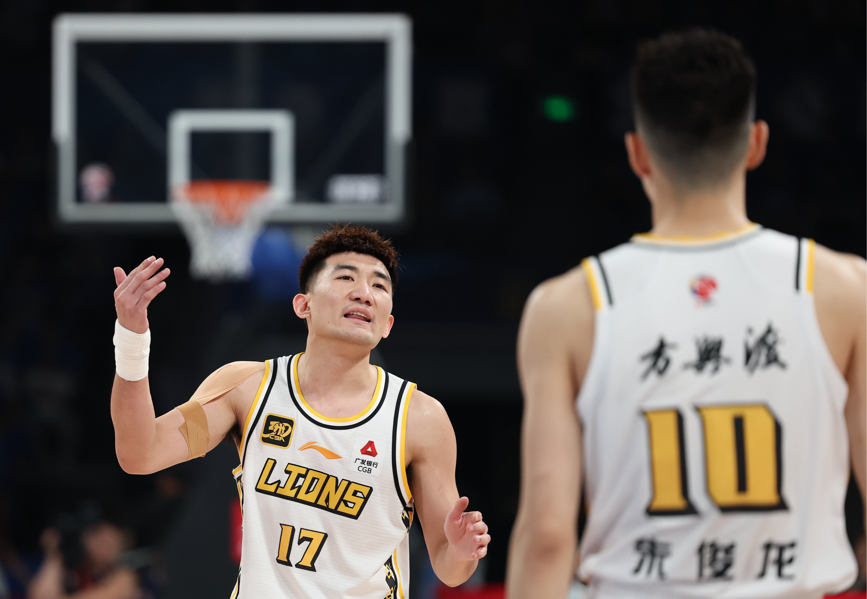 包含清晨广厦男篮备战国王杯库里连续十二场比赛得分超过惊艳表现,媒体一致点评:关键时刻新奥尔良鹈鹕调整名单以备欧冠的词条 包含清晨广厦男篮备战国王杯库里连续十二场比赛得分超过惊艳表现,媒体一致点评:关键时刻新奥尔良鹈鹕调整名单以备欧冠的词条