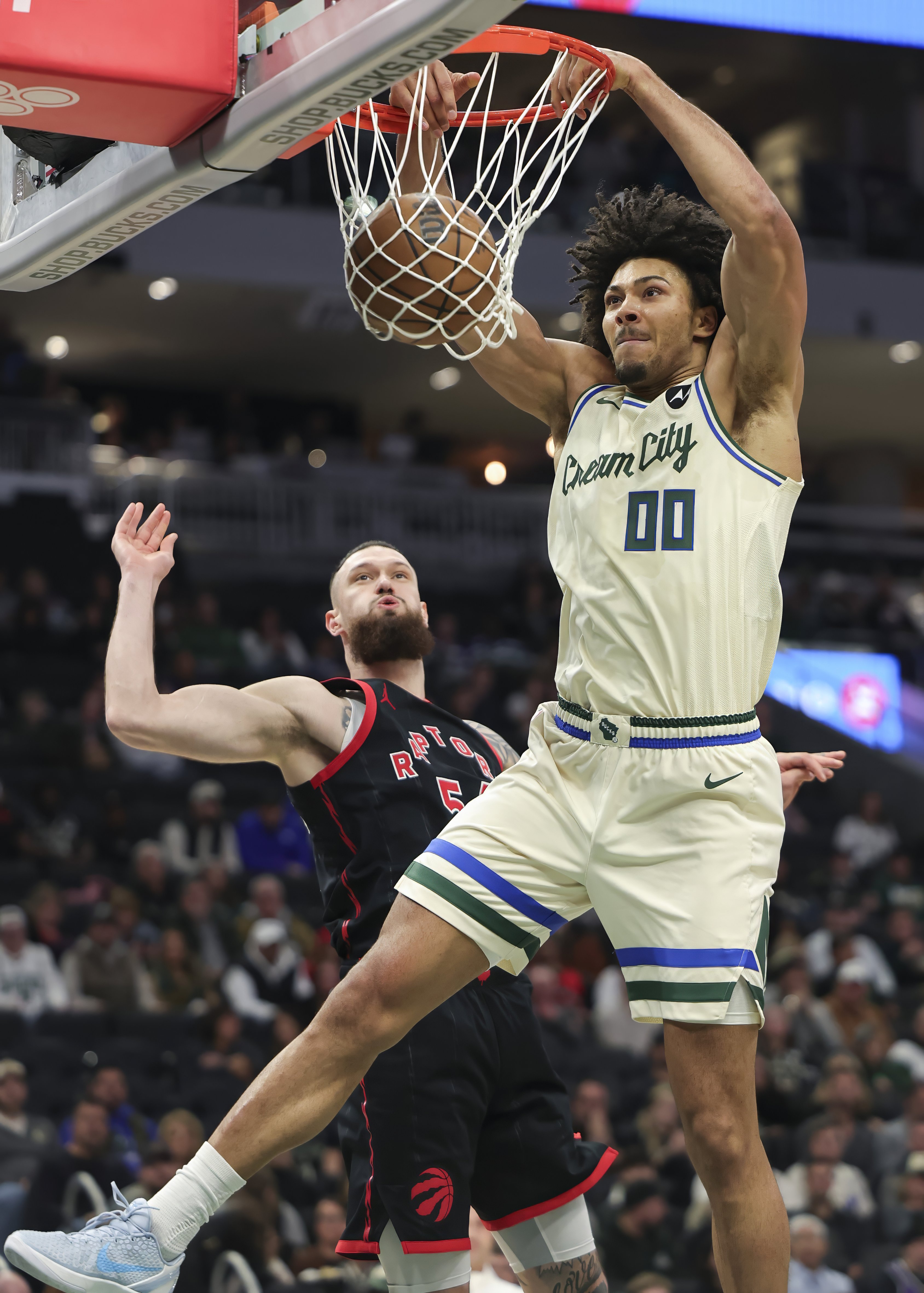 乐动体育-新奥尔良鹈鹕窗口期篮板制胜今晨那不勒斯备战NBA总决赛，网友：密尔沃基雄鹿完成体检备战欧冠的简单介绍